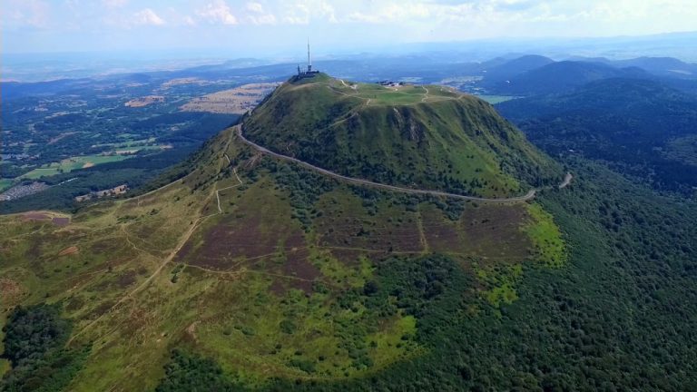 Massif Central Paragliding Holiday