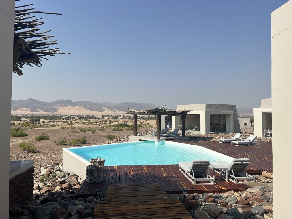Puros Elephant Lodge 2